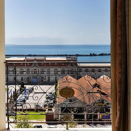 Mediterranean Palace Otel 5*